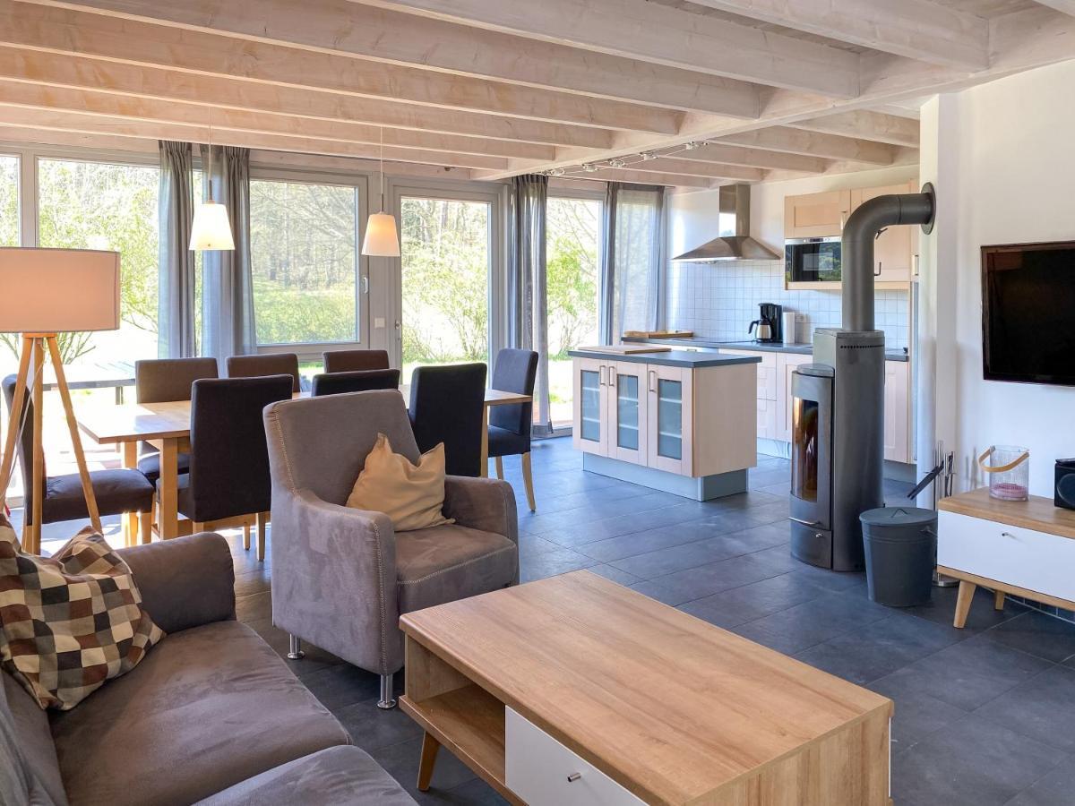 Röbel Ferienhaus Wiesengefluester W10 - Mit Sauna, Kamin Und Garten מראה חיצוני תמונה